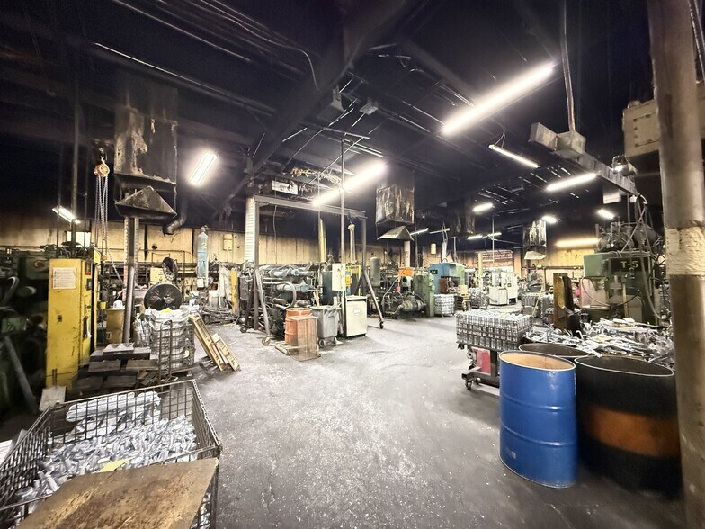 More Photos Of 2050 S Pecos St, Denver Warehouse For Sale