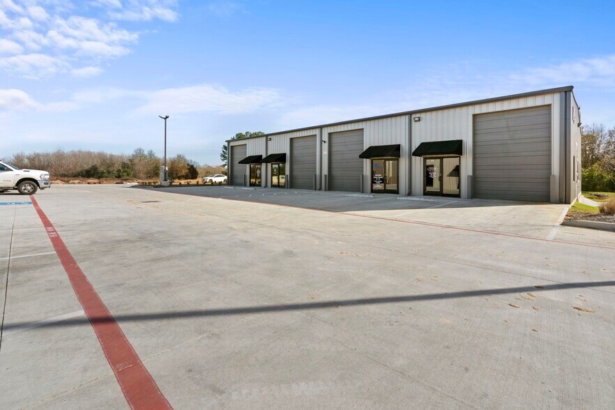 More Photos Of 11050 Mahaffey Rd, Tomball Unknown For Lease
