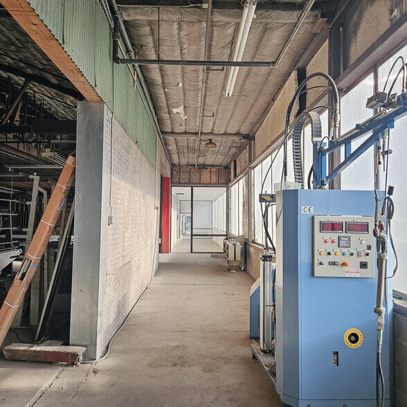 More Photos Of 350 Center St, Grayslake Warehouse For Sale