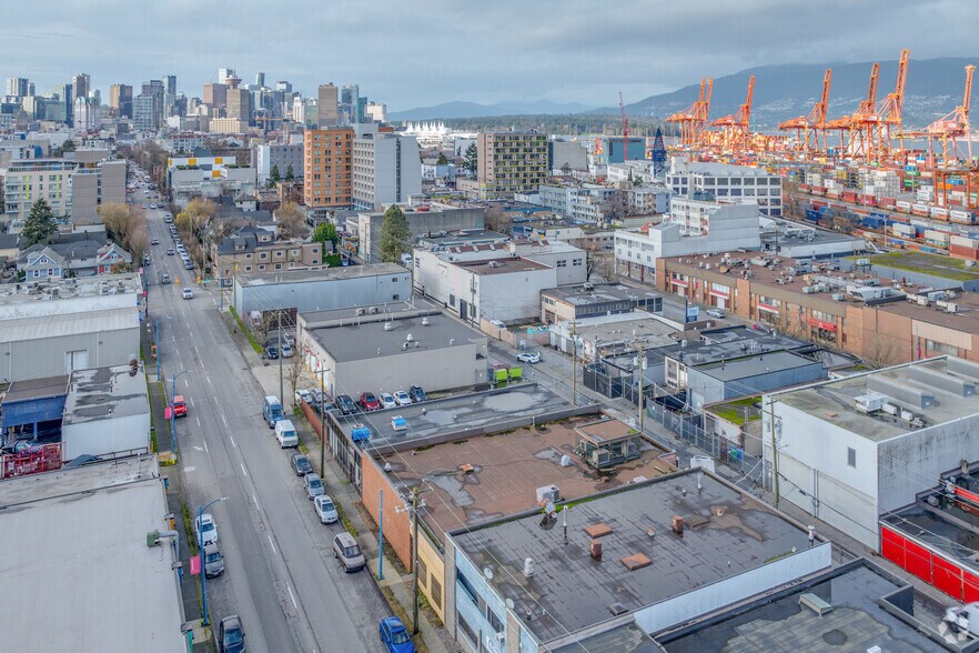 More Photos Of 765 E Cordova St, Vancouver Service For Sale