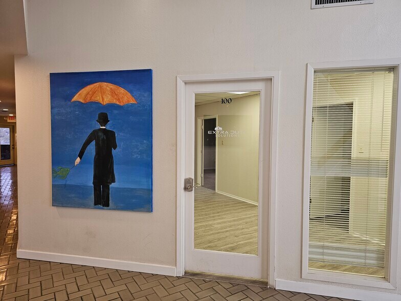 More Photos Of 10918 Vance Jackson Rd, San Antonio Medical For Lease