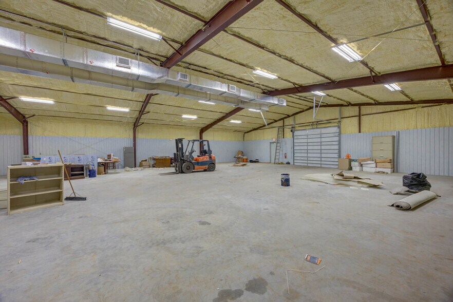 More Photos Of 1490 Sunray Rd, Ingleside Office For Sale