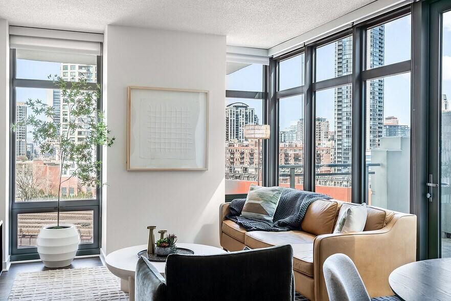 More Photos Of 555 W Kinzie St, Chicago Apartments For Lease
