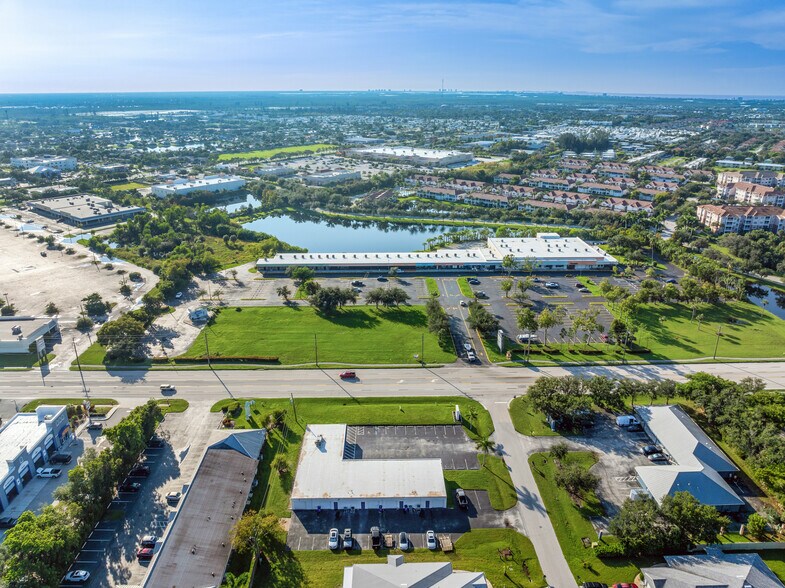 Primary Photo Of 15630 Mcgregor Blvd, Fort Myers Freestanding For Sale