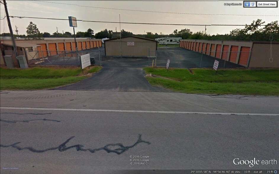 More Photos Of 2515 E Bayshore Dr, San Leon Self Storage For Sale