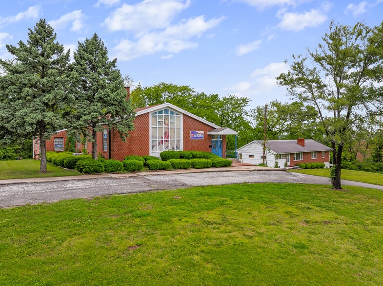 More Photos Of 1424 S 55th St, Kansas City Religious Facility For Sale