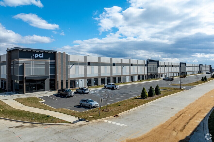 More Photos Of 12032 Carolina Logistics Dr, Pineville Unknown For Lease