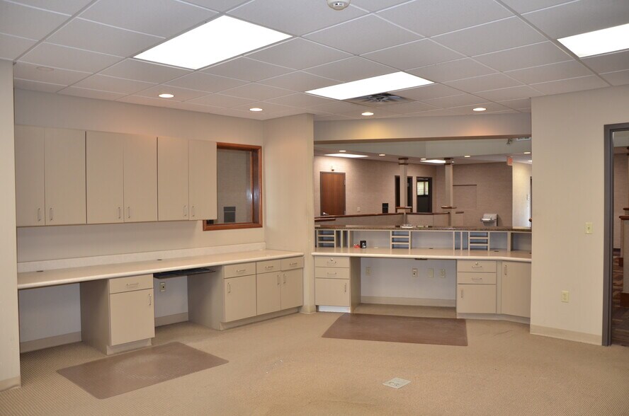 More Photos Of 515 7th Ave SE, Cedar Rapids Medical For Sale