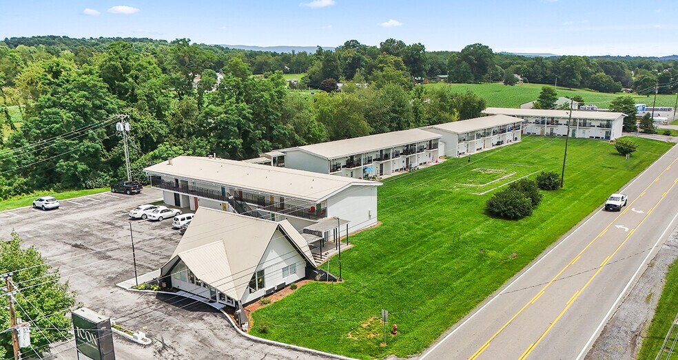 Primary Photo Of 15589 Lee Hwy, Bristol Apartments For Sale