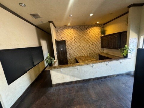 More Photos Of 2801 E Main St, Grand Prairie Manufacturing For Lease