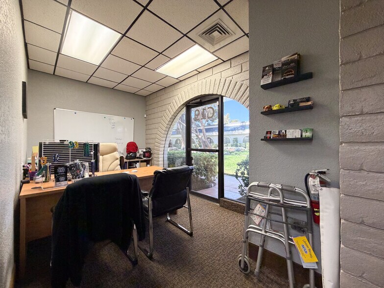 More Photos Of 601 S Rancho Dr, Las Vegas Medical For Sale