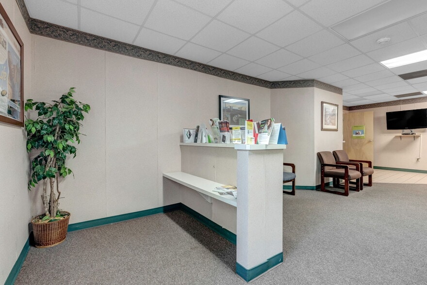 More Photos Of 4171 Marietta St, Powder Springs Medical For Lease