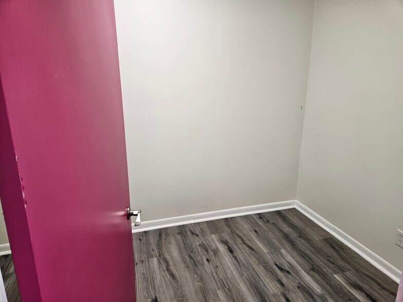 More Photos Of 4070 Herschel St, Jacksonville Unknown For Lease