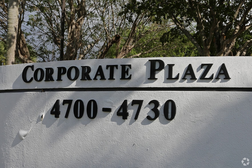 More Photos Of 4710 NW 2nd Ave, Boca Raton Office For Lease