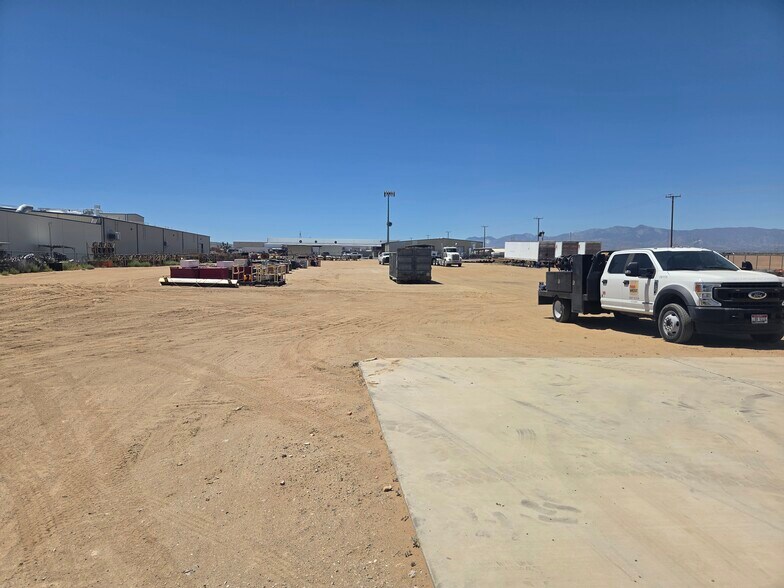 More Photos Of 9711-10101 Yucca Rd, Adelanto Truck Terminal For Sale