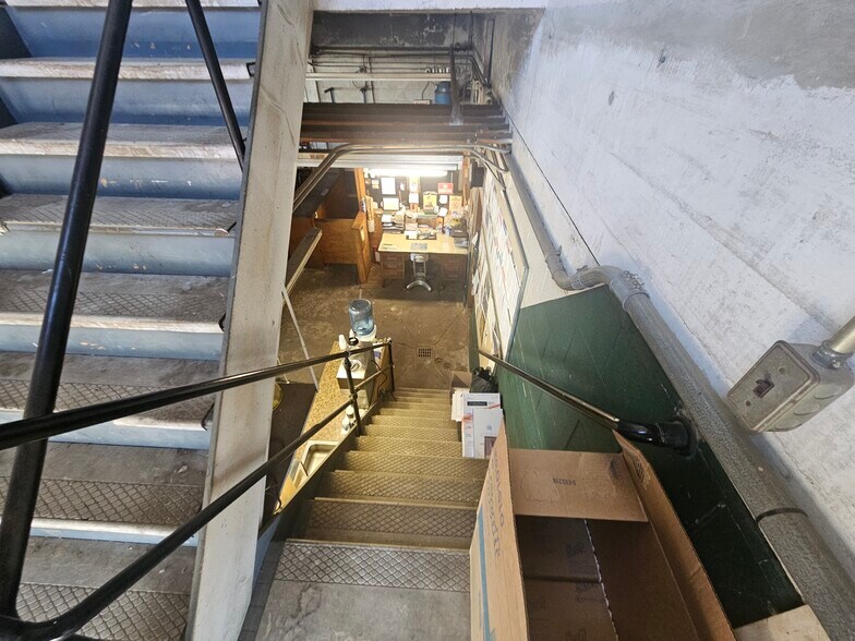 More Photos Of 173 Water St, Bridgeton Warehouse For Sale