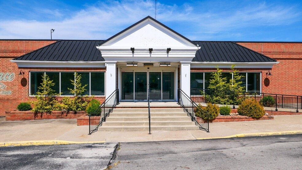 More Photos Of 50 Southeast Ave, Tallmadge Freestanding For Sale