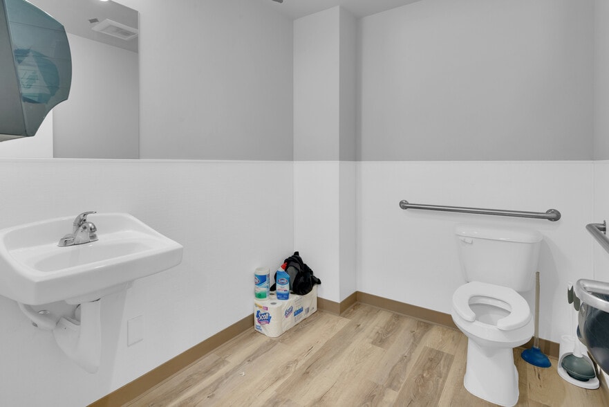 More Photos Of 3510 Combine St, Paso Robles Manufacturing For Lease