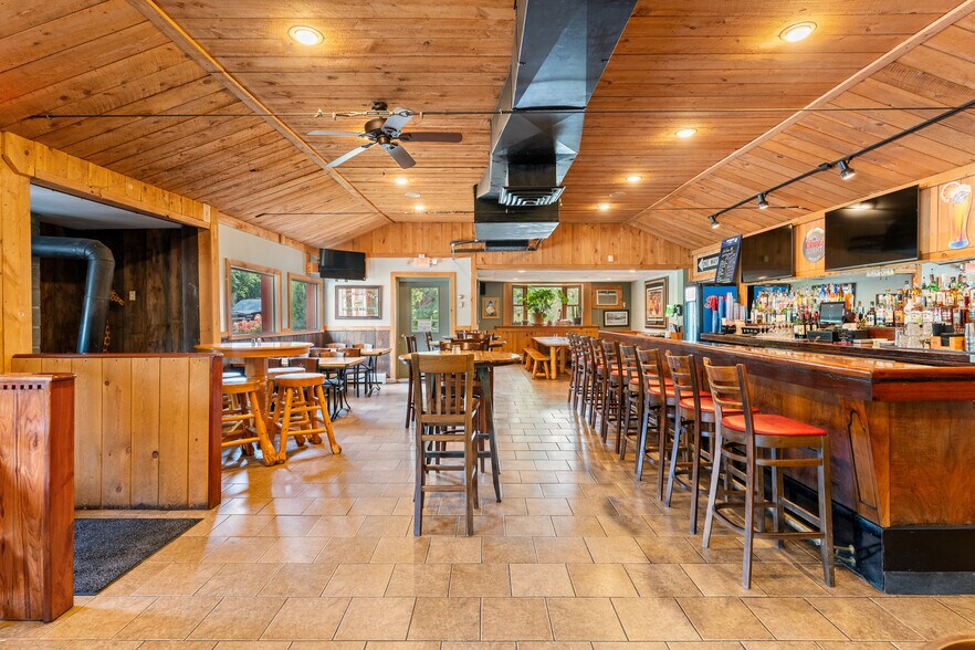 More Photos Of 2582 State Highway 7, Bainbridge Restaurant For Sale