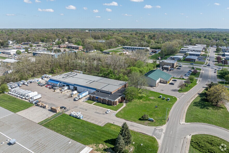 More Photos Of 4310 Roger B. Chaffee Memorial Dr SE, Grand Rapids Warehouse For Lease