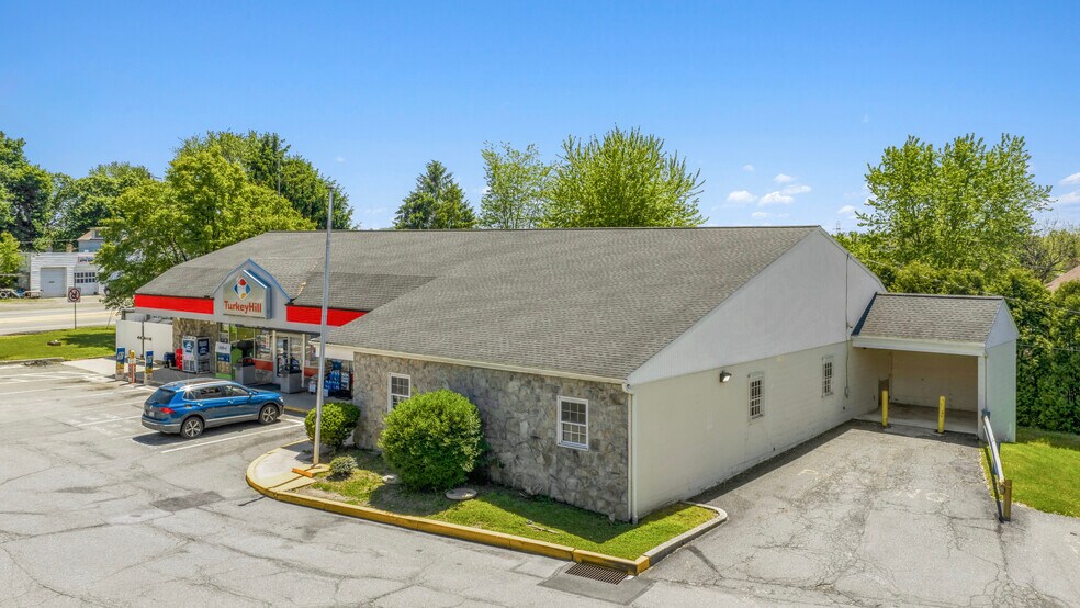 More Photos Of 8012 Chestnut St, Hereford Freestanding For Sale