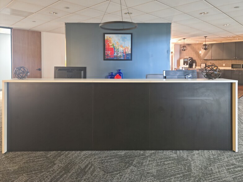 More Photos Of 363 N Sam Houston Pky E, Houston Coworking Space