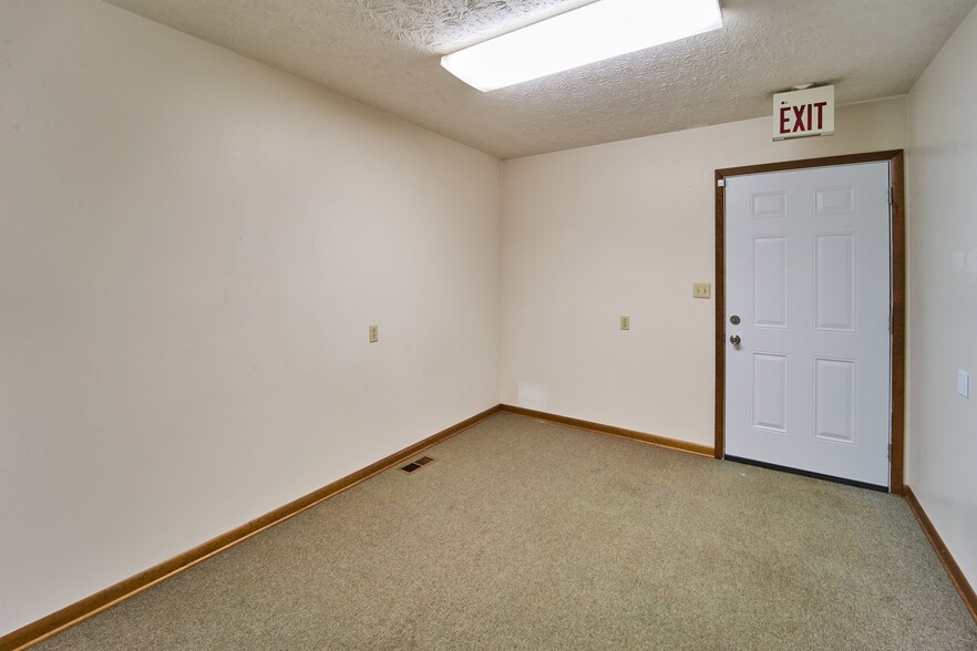 More Photos Of 10022 Rutledge Pike, Knoxville Medical For Sale