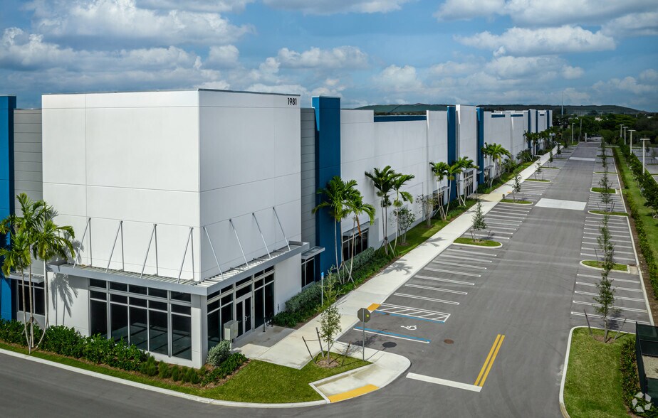 More Photos Of 1971-1991 N Powerline Rd, Pompano Beach Unknown For Lease