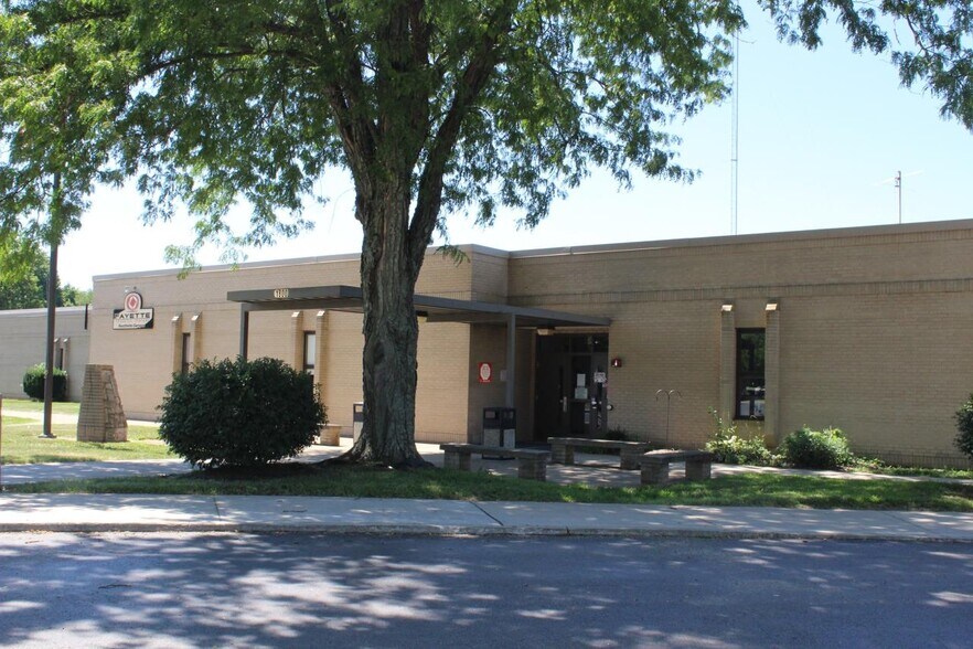 More Photos Of 1800 Harrodsburg Rd, Lexington Flex For Sale