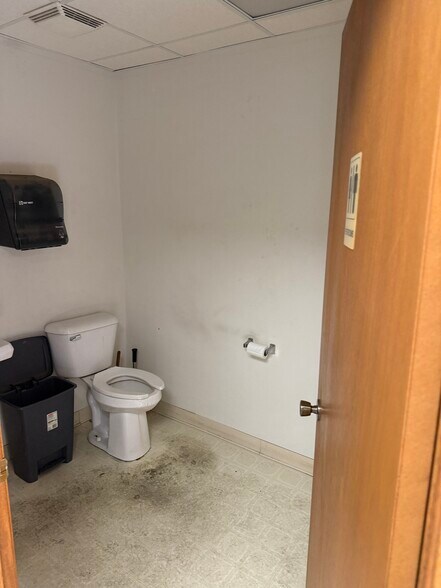More Photos Of 1975 Spindt Dr, Waupaca Industrial For Sale