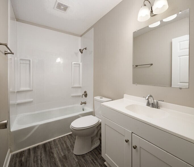 More Photos Of 12012 Middleground Rd, Savannah Apartments For Sale