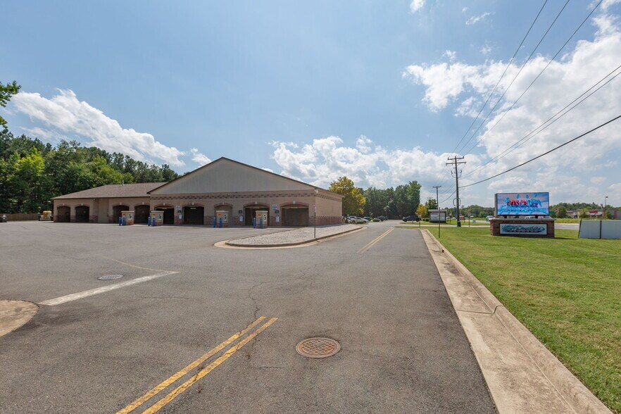 More Photos Of 4567 James Madison Pky, King George General Retail For Sale