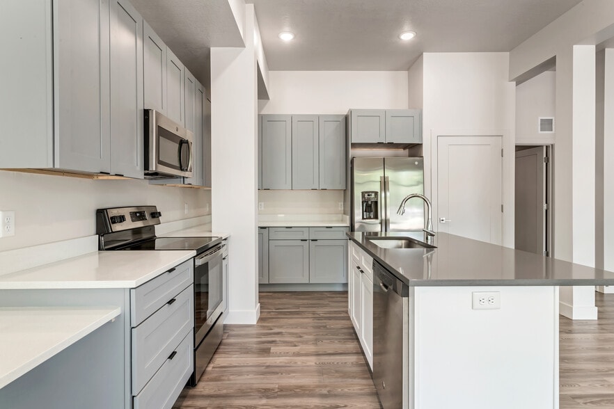 More Photos Of 606 W North Temple, Salt Lake City Apartments For Sale