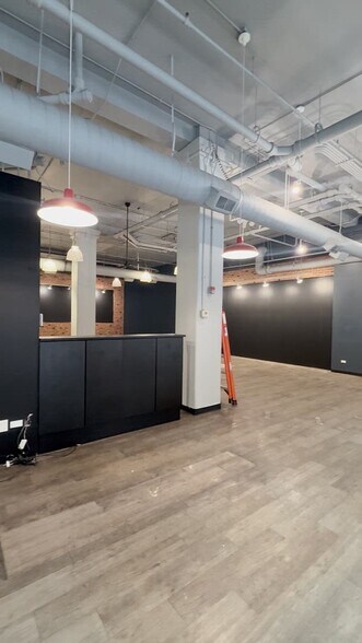 More Photos Of 315 S Peoria St, Chicago Apartments For Lease