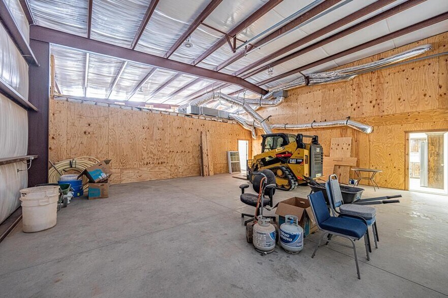 More Photos Of 4012 E County Road 63, Midland Specialty For Sale