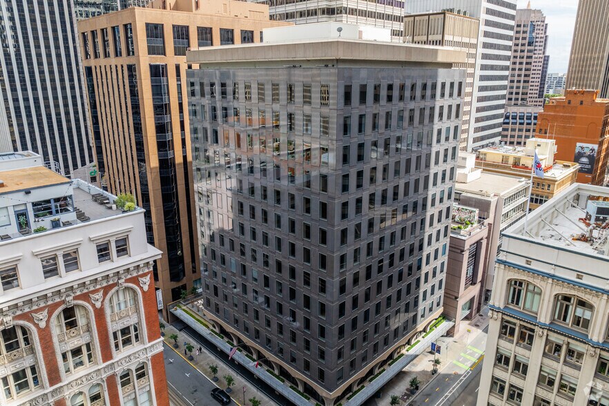 More Photos Of 255 California St, San Francisco Coworking Space