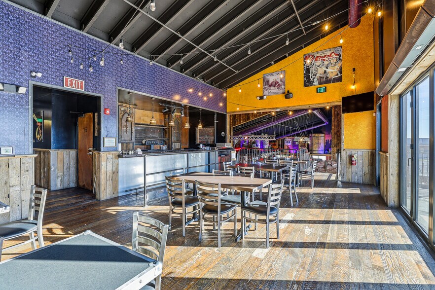 More Photos Of 4862 W Hildebrand Blvd, Kennewick Restaurant For Lease