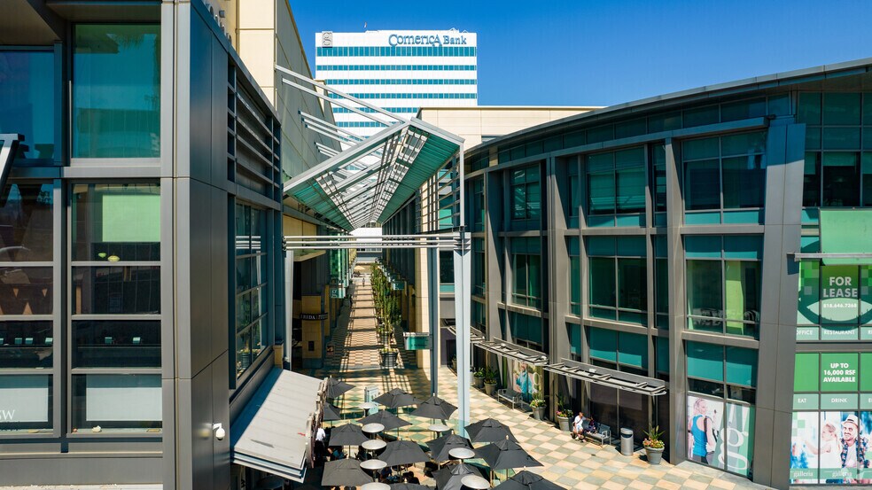 More Photos Of 15303 Ventura Blvd, Sherman Oaks Office For Lease