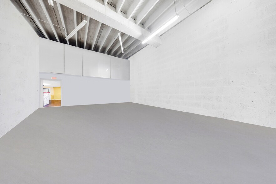 More Photos Of 12300-12316 SW 131st Ave, Miami Warehouse For Lease
