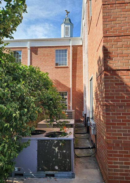 More Photos Of 3 E Wea St, Paola Office For Sale