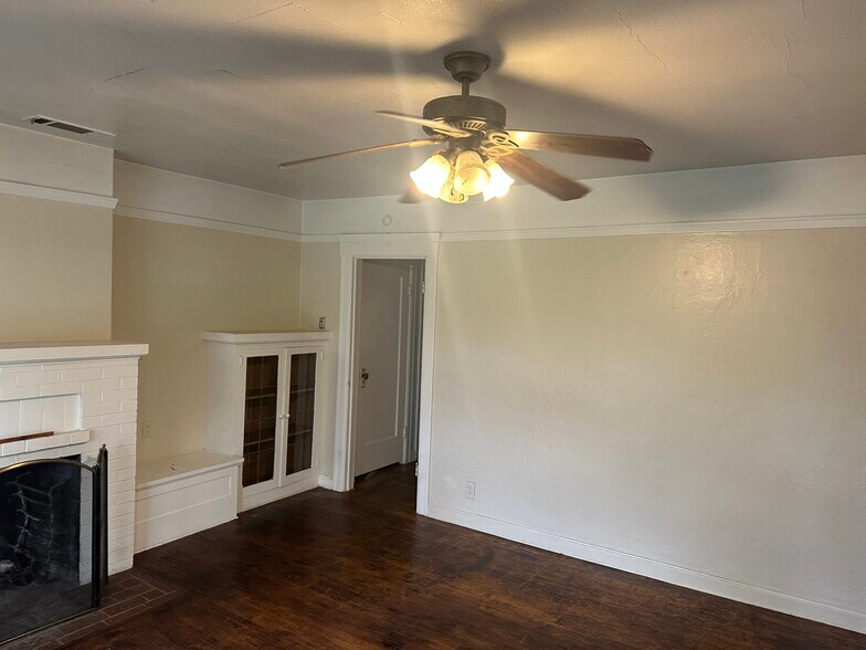 More Photos Of 150 W Stadium Dr, Stockton Apartments For Sale