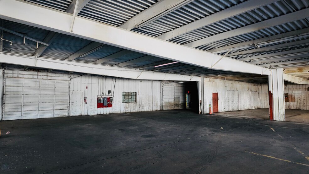 More Photos Of 1520 S Central Ave, Oklahoma City Manufacturing For Lease