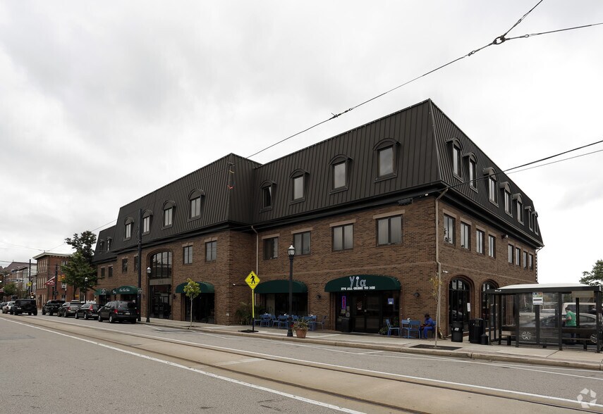 More Photos Of 300 W State St, Media Office For Lease