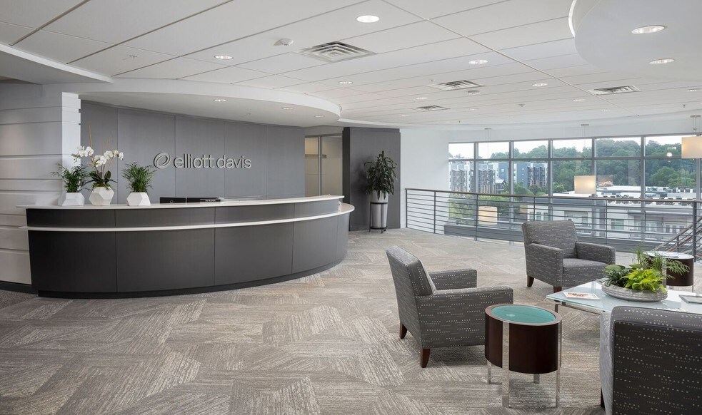 More Photos Of 200 E Broad St, Greenville Office For Lease