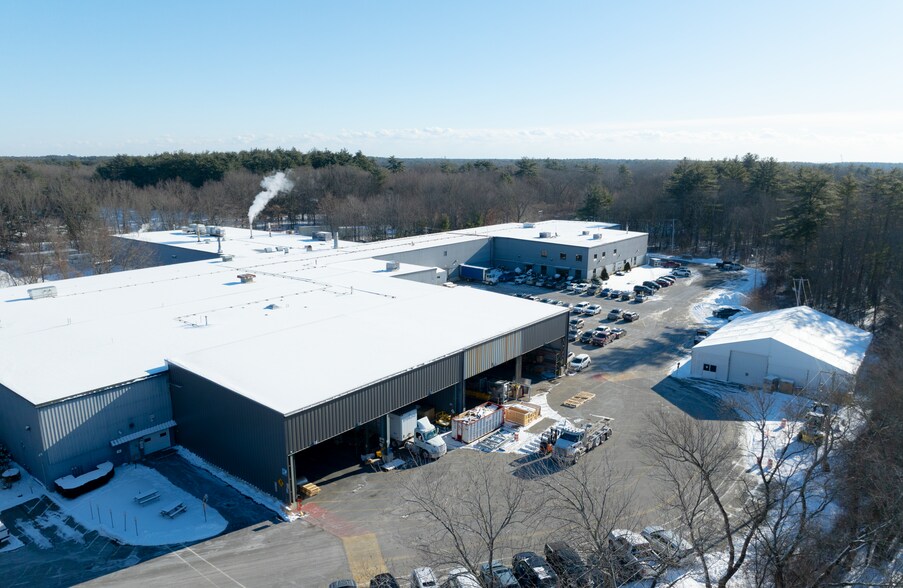 More Photos Of 79 Monroe St, Amesbury Manufacturing For Sale