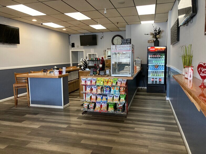 More Photos Of 37 S Broad St, Pawcatuck Storefront For Lease