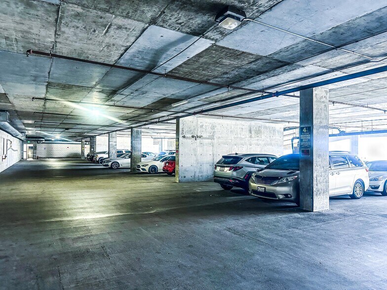 More Photos Of 1100-1144 Crocker St, Los Angeles General Retail For Sale