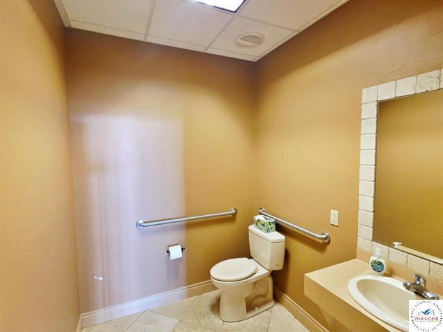 More Photos Of 770 Winchester Dr, Sedalia General Retail For Sale