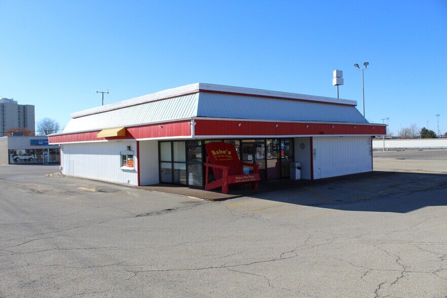 More Photos Of 2600 W Jefferson St, Joliet Fast Food For Sale