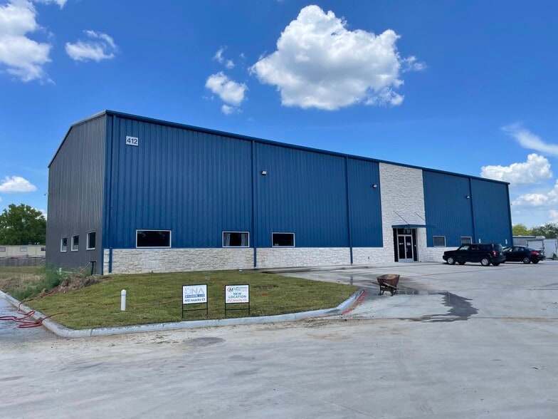 Primary Photo Of 412 Isaacks Ct, Humble Office For Lease